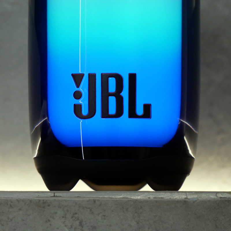 Яркая новинка в мире акустики — JBL Pulse 5