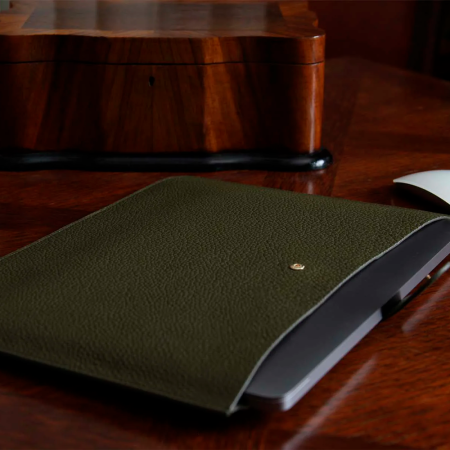 Bustha чехол-папка для MacBook 13.6 Jump Slim Leather (темно-зеленый) BST755379